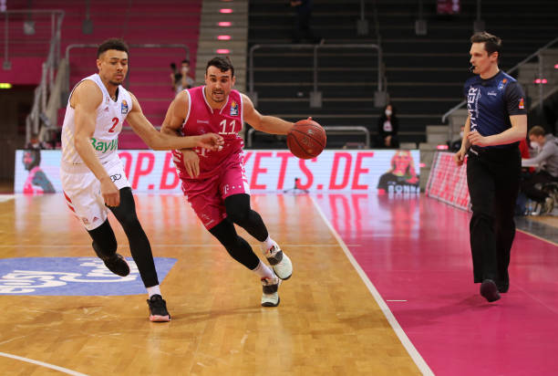 持的球队助 持的球队助